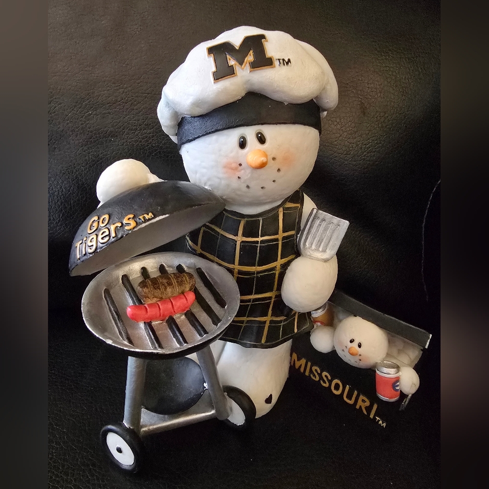 Mizzou tailgating snowman figurine